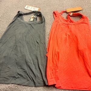 Bundle of 2 NWT Niyama Sol Yoga Drape Tank Top Sz LG